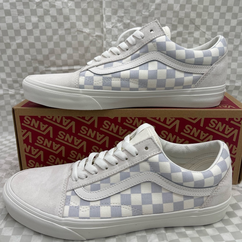 Vans WMNS Old Skool
Checkerboard Gray/Marshmallow
VN000D7ZOBP Sneakers - Picture 1 of 16